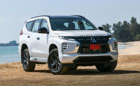 Mitsubishi Pajero Sport mới lộ ảnh tại Việt Nam: Dễ thay đổi động cơ và hộp số đấu Everest  第4张