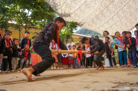 Lễ khai giảng không hoa, không bài phát biểu, chỉ có tình thầy trò