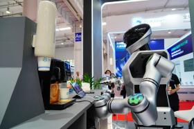 'Binh đoàn' robot hình người gây ngỡ ngàng tại Triển lãm thế giới 2024  第4张