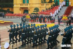 Những hình ảnh ấn tượng ngày đầu tiên Tổng bí thư, Chủ tịch Tập Cận Bình thăm Việt Nam