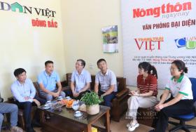 Chủ tịch Hội NDVN Lương Quốc Đoàn thăm, động viên cán bộ phóng viên Văn phòng đại diện khu vực Đông Bắc Báo NTNN/Dân Việt