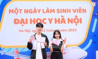  Hiệu trưởng Trường ĐH Y Hà Nội nhắn nhủ thủ khoa, sinh viên xuất sắc 