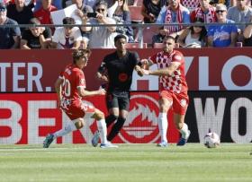 Lamine Yamal chói sáng, Barcelona toàn thắng cả 5 trận ở La Liga