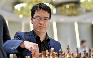 Lê Quang Liêm dùng Hậu đổi bộ ba Xe Tượng Mã của Magnus Carlsen và cái kết!  第15张