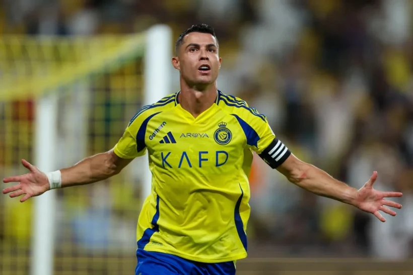  Ronaldo lập siêu phẩm giúp Al-Nassr chiến thắng, áp sát mốc 900 bàn thắng 