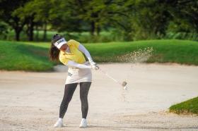  Ấn tượng với những cú vung gậy của Golfer nữ ngành du lịch TPHCM 