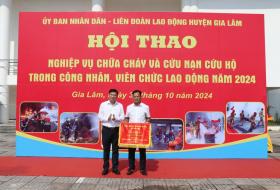 Gia Lâm: 32 đội tham gia hội thao nghiệp vụ chữa cháy, cứu nạn hộ  第8张