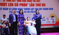  Ca sĩ Hà Myo hát xẩm trong ca khúc về thanh niên 第5张